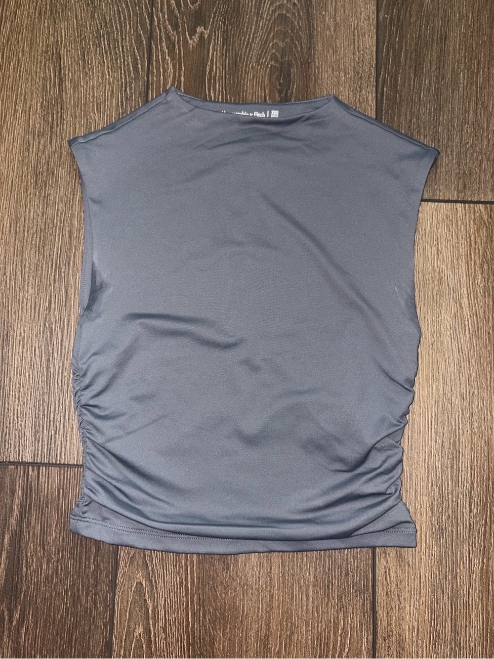 abercrombie sleek mockneck top!